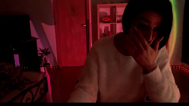 Snapshot of MissyDior8 chatting on December 2025 06:17:02 AM MissyDior8 online show from December 2025 06:17:02 AM