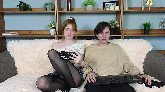 Snapshot of Danny_loves_Mary chatting on November 2025 06:35:01 AM Danny loves Mary online show from November 2025 06:35:01 AM