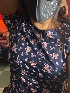 Snapshot of Saguphtah_Chattergy_22 chatting on November 2025 10:04:01 AM Saguphtah Chattergy 22 online show from November 2025 10:04:01 AM