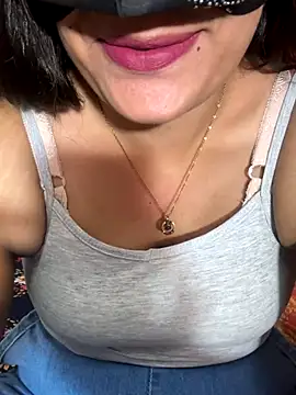 Snapshot of Saguphtah_Chattergy_22 chatting on December 2025 06:05:01 PM Saguphtah Chattergy 22 online show from December 2025 06:05:01 PM