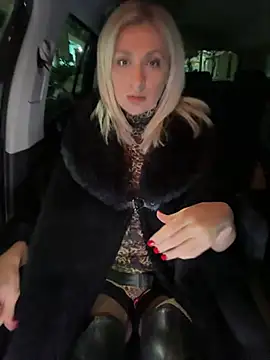 HOTLadyluna online show from March 2026 08:03:01 PM