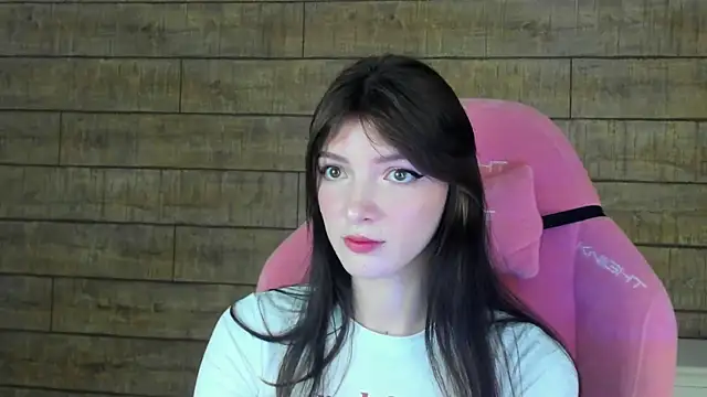 SophiaProve online show from April 2026 06:06:01 PM