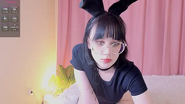 Snapshot of Iwanturcarrot_ chatting on November 2025 12:15:02 PM Iwanturcarrot online show from November 2025 12:15:02 PM