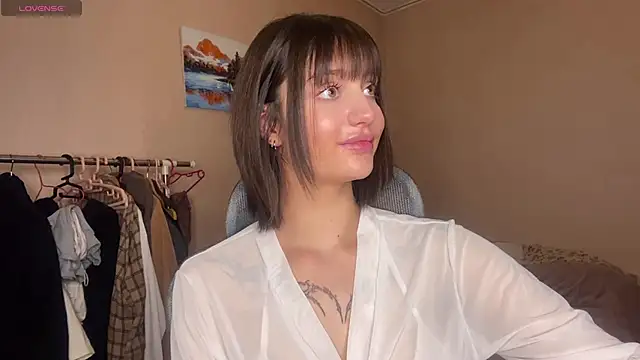 Snapshot of AlexaPawn chatting on December 2025 09:53:01 PM AlexaPawn online show from December 2025 09:53:01 PM