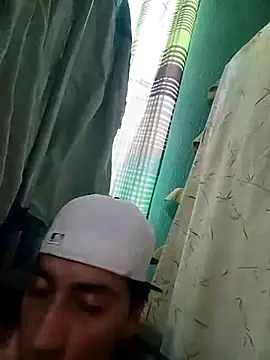 Snapshot of charlyver36 chatting on November 2025 02:21:01 PM charlyver36 online show from November 2025 02:21:01 PM