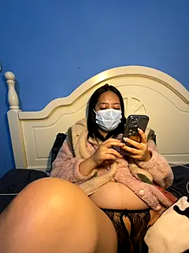 Snapshot of Lily-888 chatting on November 2025 11:47:01 AM Lily-888 online show from November 2025 11:47:01 AM