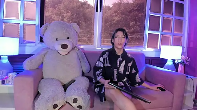 Snapshot of ReiAyanamy chatting on November 2025 08:00:01 PM ReiAyanamy online show from November 2025 08:00:01 PM