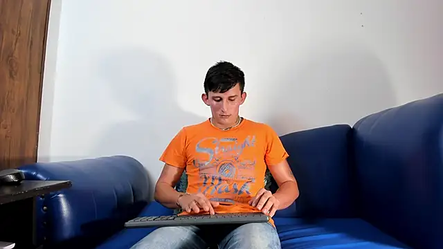 Snapshot of AnalBlaze_ chatting on November 2025 09:37:02 PM AnalBlaze online show from November 2025 09:37:02 PM