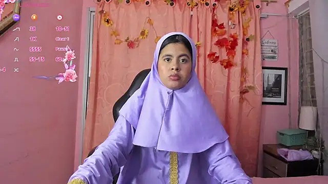 Snapshot of NaylaAbadi chatting on January 2026 12:22:02 PM NaylaAbadi online show from January 2026 12:22:02 PM