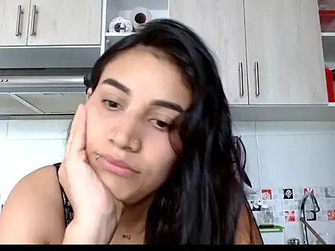 Snapshot of Fox_Alexandra chatting on January 2026 04:33:02 PM Fox Alexandra online show from January 2026 04:33:02 PM