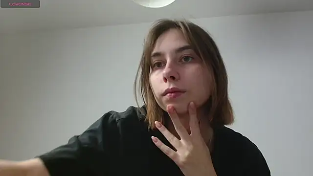 Dewkiss online show from November 2025 10:10:01 PM