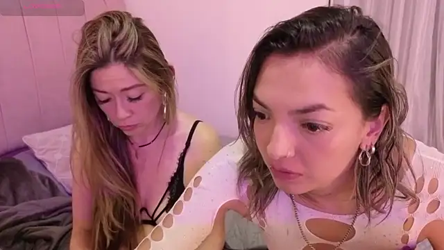 Snapshot of Hanna_and_samanthaa chatting on December 2025 08:48:02 PM Hanna and samanthaa online show from December 2025 08:48:02 PM