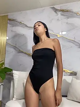 Snapshot of Sophie_petite18 chatting on November 2025 12:29:02 PM Sophie petite18 online show from November 2025 12:29:02 PM