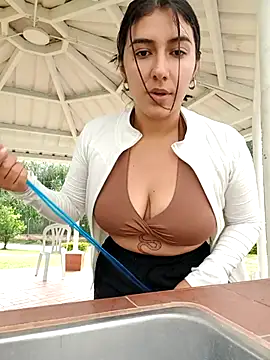 Snapshot of ViolettaWalton1 chatting on November 2025 06:56:02 PM ViolettaWalton1 online show from November 2025 06:56:02 PM