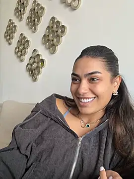 Snapshot of vanesa_mon chatting on March 2026 01:27:02 PM vanesa mon online show from March 2026 01:27:02 PM