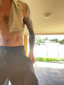 Lucasjandre online show from November 2025 10:43:02 AM