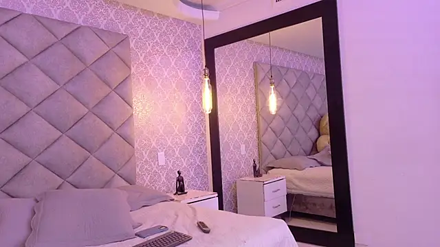 Snapshot of Ciara_Lawrence chatting on November 2025 08:03:01 PM Ciara Lawrence online show from November 2025 08:03:01 PM