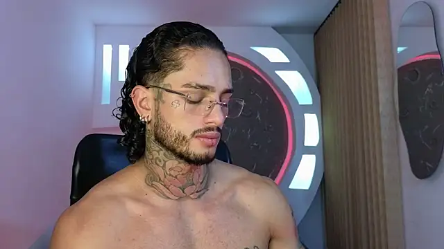 Snapshot of Alanrodgers chatting on November 2025 10:15:01 AM Alanrodgers online show from November 2025 10:15:01 AM