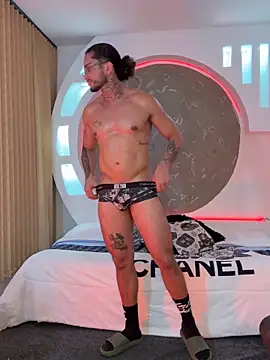 Snapshot of Alanrodgers chatting on December 2025 03:49:02 AM Alanrodgers online show from December 2025 03:49:02 AM