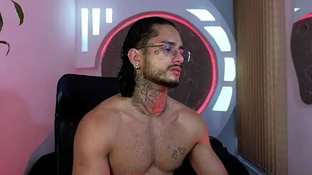 Snapshot of Alanrodgers chatting on December 2025 12:43:01 PM Alanrodgers online show from December 2025 12:43:01 PM