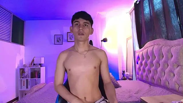 Snapshot of estebanperez_26 chatting on November 2025 11:53:01 AM estebanperez 26 online show from November 2025 11:53:01 AM