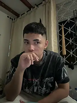 Snapshot of Santiagooo1233 chatting on February 2026 12:07:01 AM Santiagooo1233 online show from February 2026 12:07:01 AM