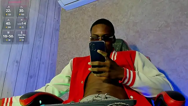 Snapshot of mike_aly chatting on November 2025 12:37:01 PM mike aly online show from November 2025 12:37:01 PM