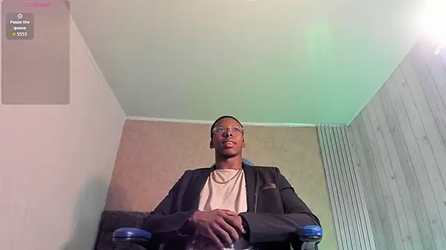 Snapshot of mike_aly chatting on November 2025 12:49:01 PM mike aly online show from November 2025 12:49:01 PM