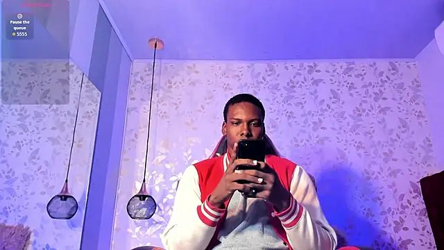 Snapshot of mike_aly chatting on November 2025 12:30:01 PM mike aly online show from November 2025 12:30:01 PM