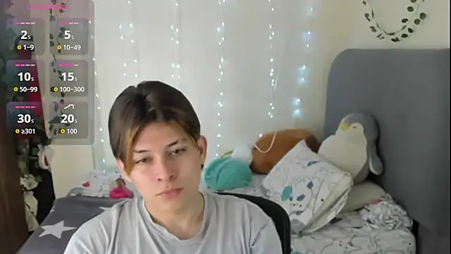 Snapshot of Felix_kitty chatting on November 2025 07:37:02 PM Felix kitty online show from November 2025 07:37:02 PM