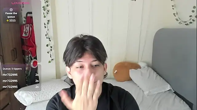 Felix kitty online show from January 2026 08:45:02 PM