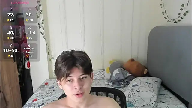 Felix kitty online show from March 2026 07:07:02 PM