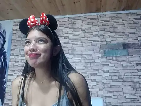 Snapshot of emysquirt chatting on November 2025 03:37:02 PM emysquirt online show from November 2025 03:37:02 PM