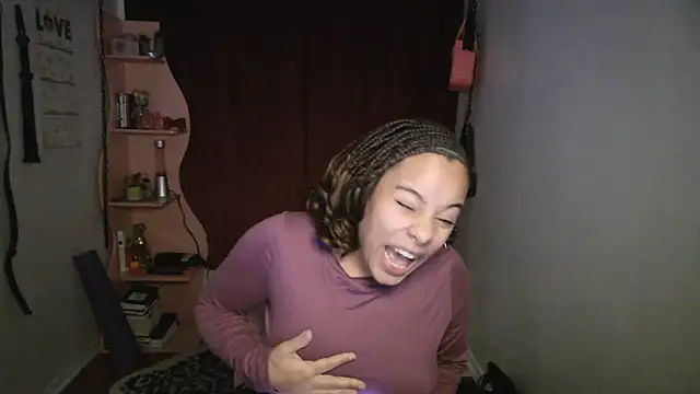 Snapshot of PrettyLittleProblem chatting on November 2025 02:06:01 PM PrettyLittleProblem online show from November 2025 02:06:01 PM