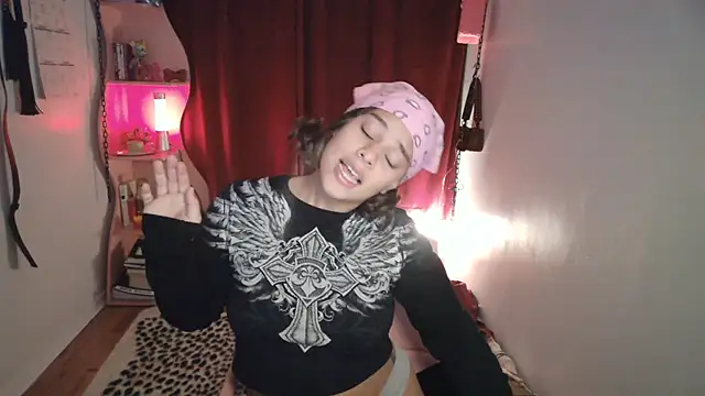 Snapshot of PrettyLittleProblem chatting on November 2025 06:07:01 PM PrettyLittleProblem online show from November 2025 06:07:01 PM