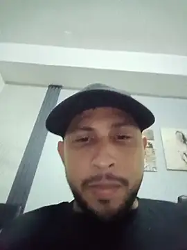 Snapshot of MAX_Jhonnson chatting on March 2026 04:40:02 AM MAX Jhonnson online show from March 2026 04:40:02 AM