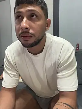 Snapshot of MAX_Jhonnson chatting on March 2026 05:46:02 AM MAX Jhonnson online show from March 2026 05:46:02 AM