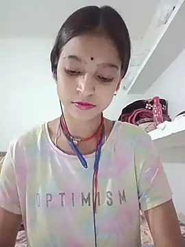 Snapshot of Mohnicute chatting on May 2026 01:06:01 PM Mohnicute online show from May 2026 01:06:01 PM