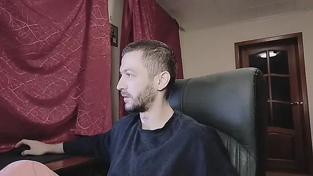 Snapshot of 333Alone_in_theDark777 chatting on November 2025 02:32:01 PM 333Alone in theDark777 online show from November 2025 02:32:01 PM