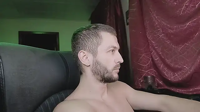 Snapshot of 333Alone_in_theDark777 chatting on November 2025 04:56:01 AM 333Alone in theDark777 online show from November 2025 04:56:01 AM