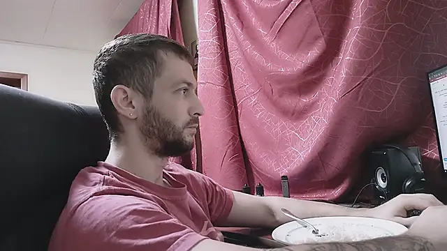 Snapshot of 333Alone_in_theDark777 chatting on November 2025 11:59:02 PM 333Alone in theDark777 online show from November 2025 11:59:02 PM