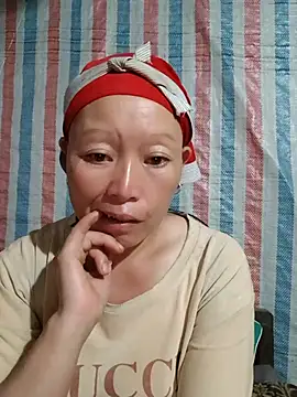 girl-hot2x online show from August 2026 12:58:02 PM