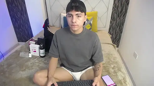 Samu FoXXX online show from December 2025 08:16:02 PM