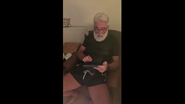 Snapshot of LeatherSdaddy chatting on December 2025 07:08:02 PM LeatherSdaddy online show from December 2025 07:08:02 PM