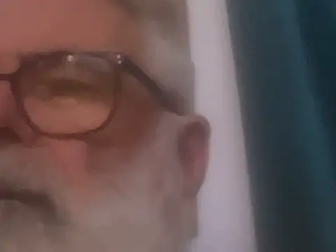 Snapshot of LeatherSdaddy chatting on December 2025 06:38:01 PM LeatherSdaddy online show from December 2025 06:38:01 PM