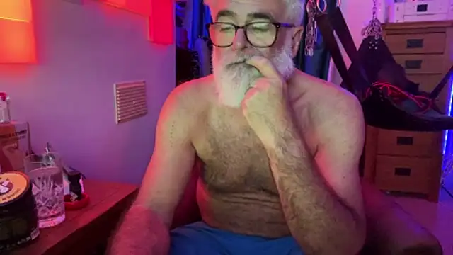 LeatherSdaddy online show from May 2026 12:30:02 AM