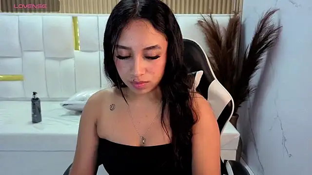 Juliana Tx online show from February 2026 03:59:01 AM