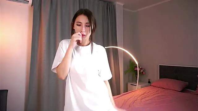 Snapshot of NanceeWestaway chatting on November 2025 04:27:01 PM NanceeWestaway online show from November 2025 04:27:01 PM