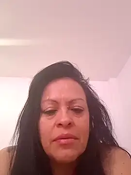 kristal253 online show from December 2025 04:47:01 PM