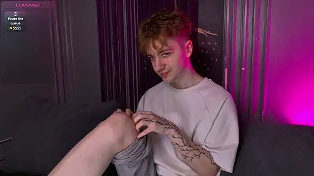 Snapshot of Paul_Holt chatting on November 2025 08:35:02 PM Paul Holt online show from November 2025 08:35:02 PM